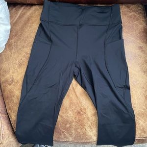 Lululemon crop leggings